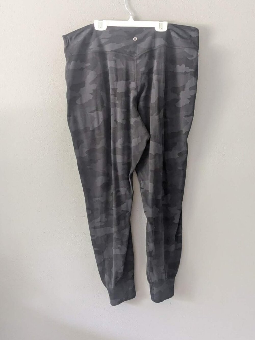 Lululemon Align Jogger 28" - Picture 3 of 5